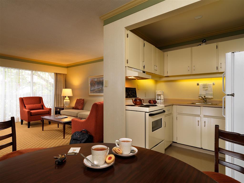 Royal Scot Hotel & Suites Victoria Zimmer foto