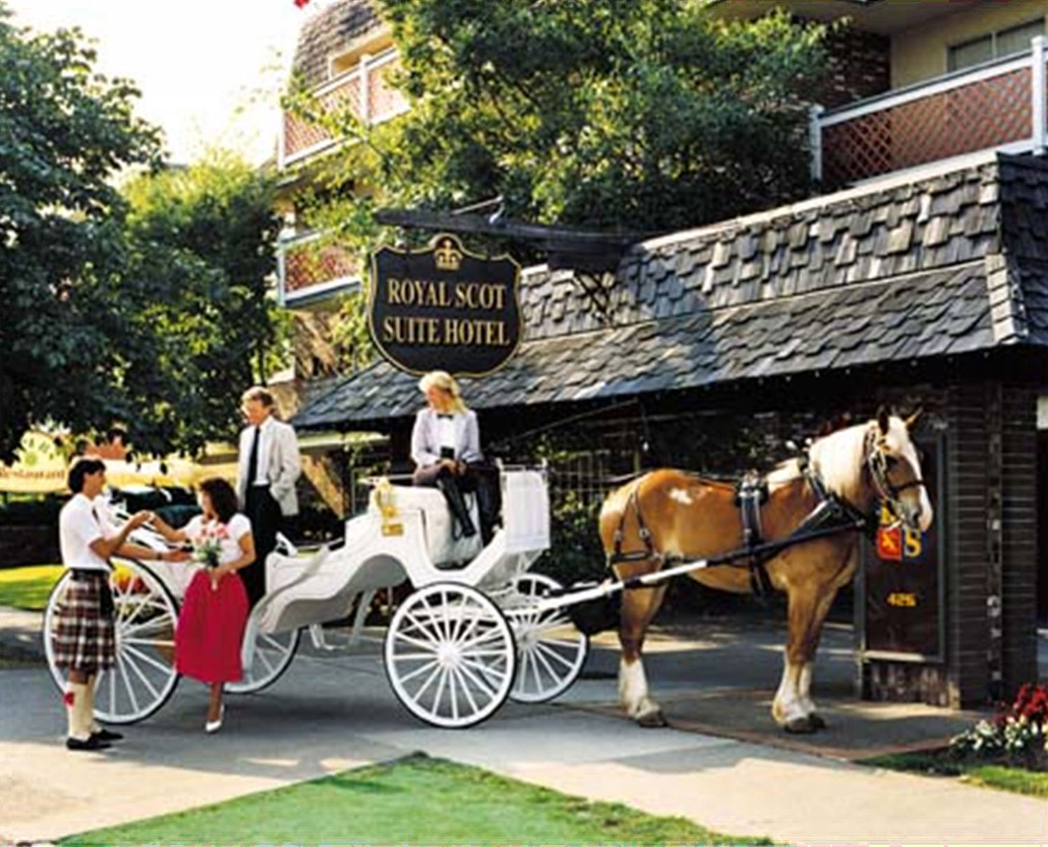 Royal Scot Hotel & Suites Victoria Exterior foto